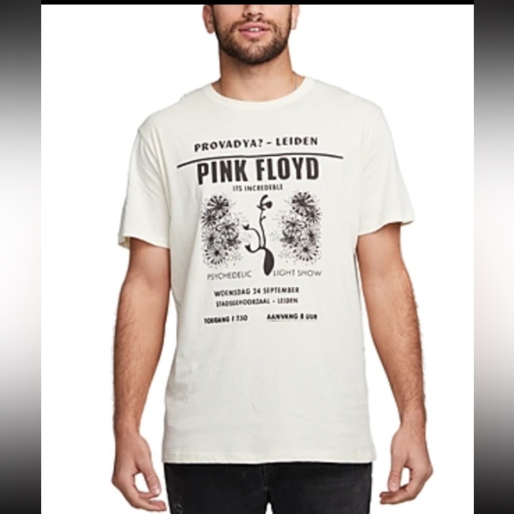 Chaser White Pink Floyd Band Graphic Tee